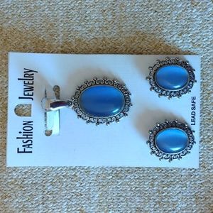 Moonglow Style Pierced Earrings With Matching Pendant